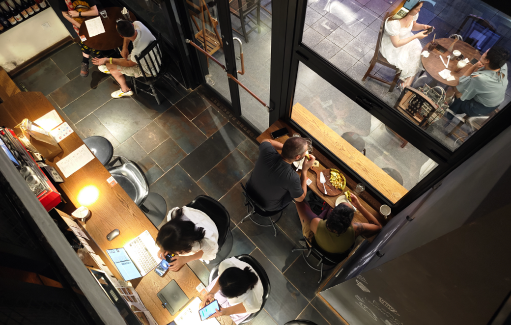 The communal table