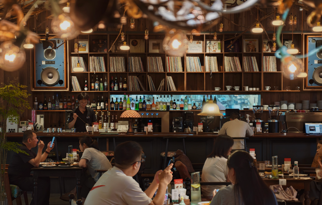The vinyl jazz bar